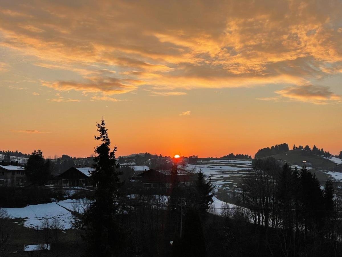 מיסן-וילהאמס Fewo Friado Im Ferienpark Oa - Ohne Zusatzkosten Nach Anreise - Mit Hallenbad, W-Lan, Pkw-Garage, Kurtaxe Mit Allgaeu-Walser-Pass, Bett- Und Handtuch-Waesche Sowie End-Reinigung מראה חיצוני תמונה